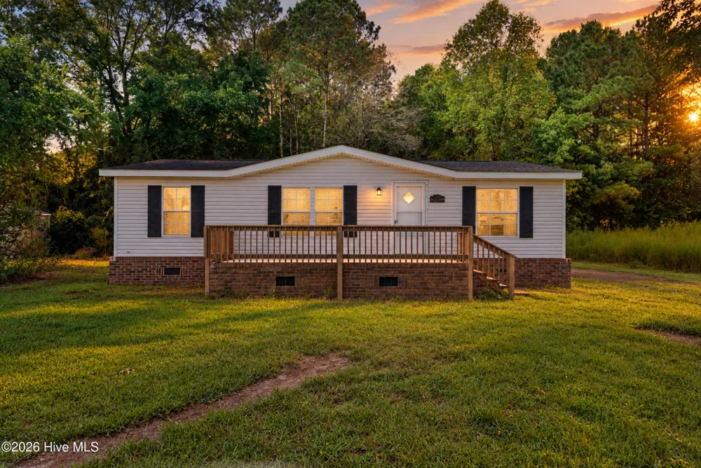 193 Peach Street Clarkton, NC 28433