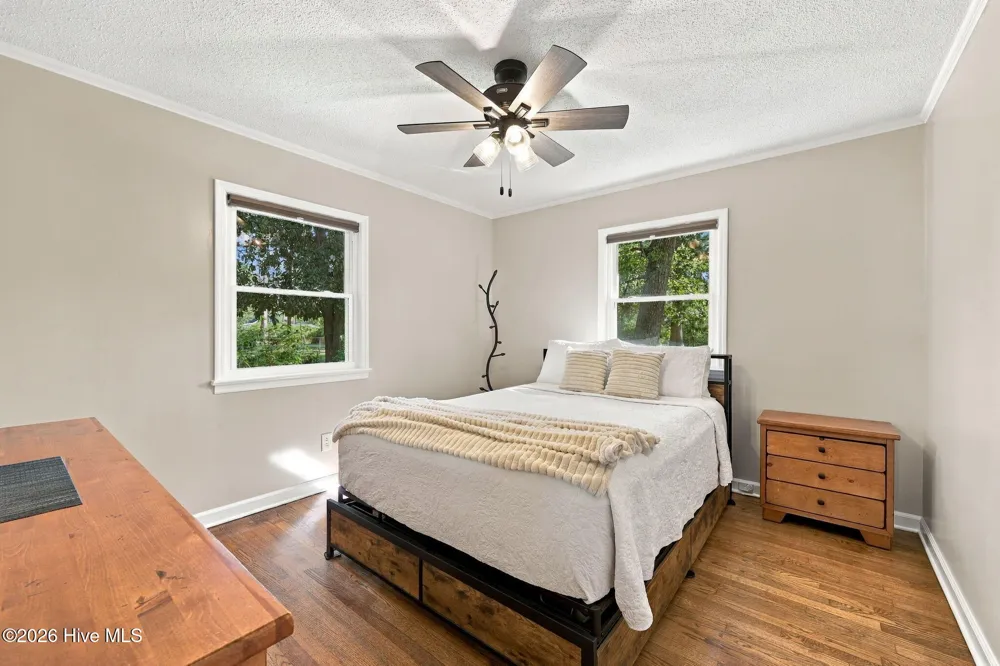 27 Croatan Avenue Bath, NC 27808