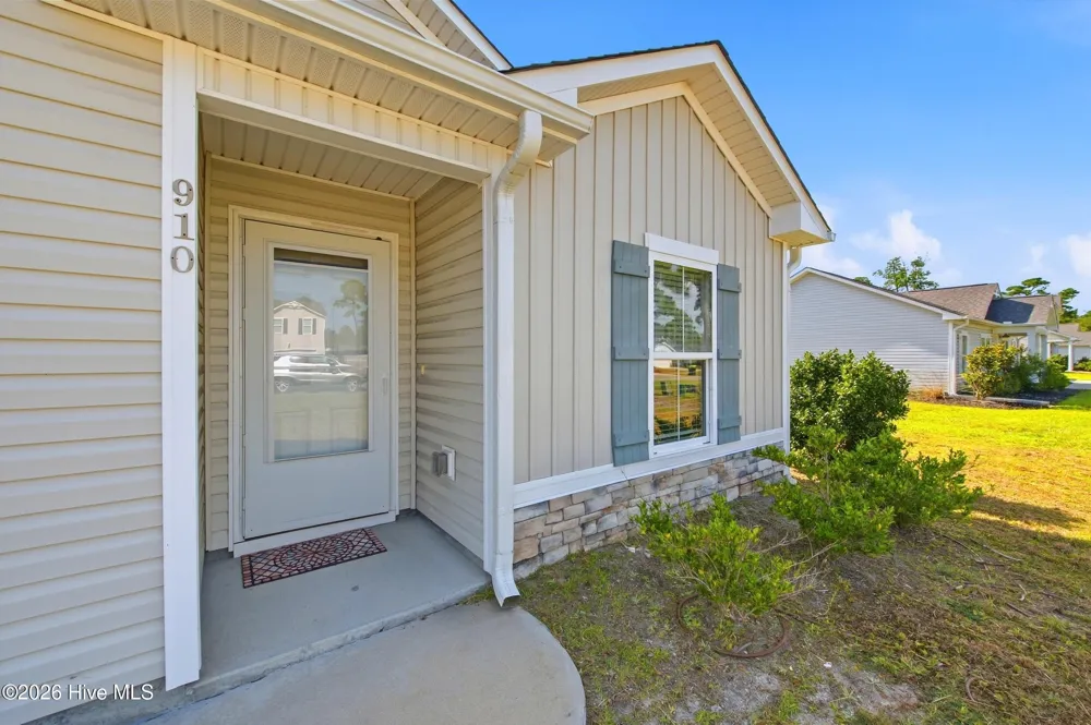 910 Pine Needles Road Southport, NC 28461