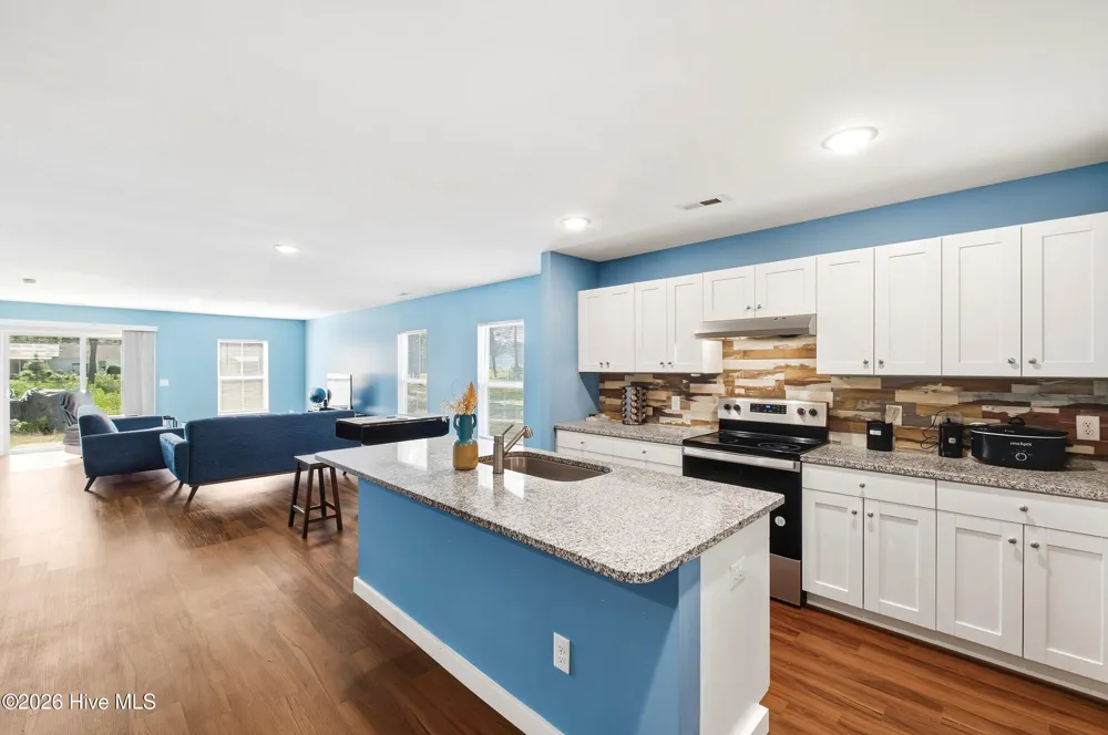 910 Pine Needles Road Southport, NC 28461
