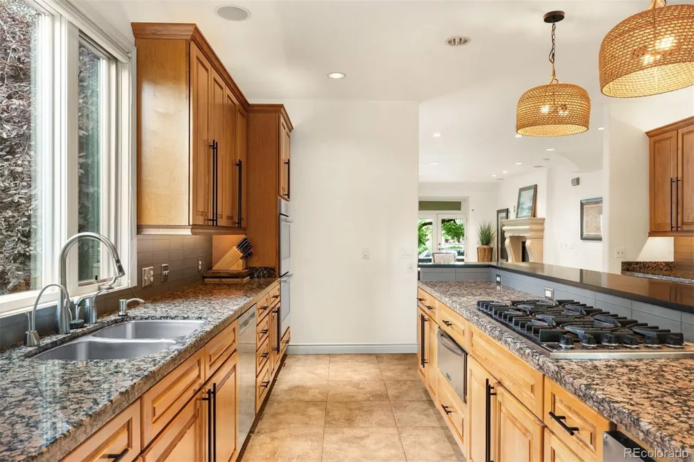 960 S High Street Denver, CO 80209