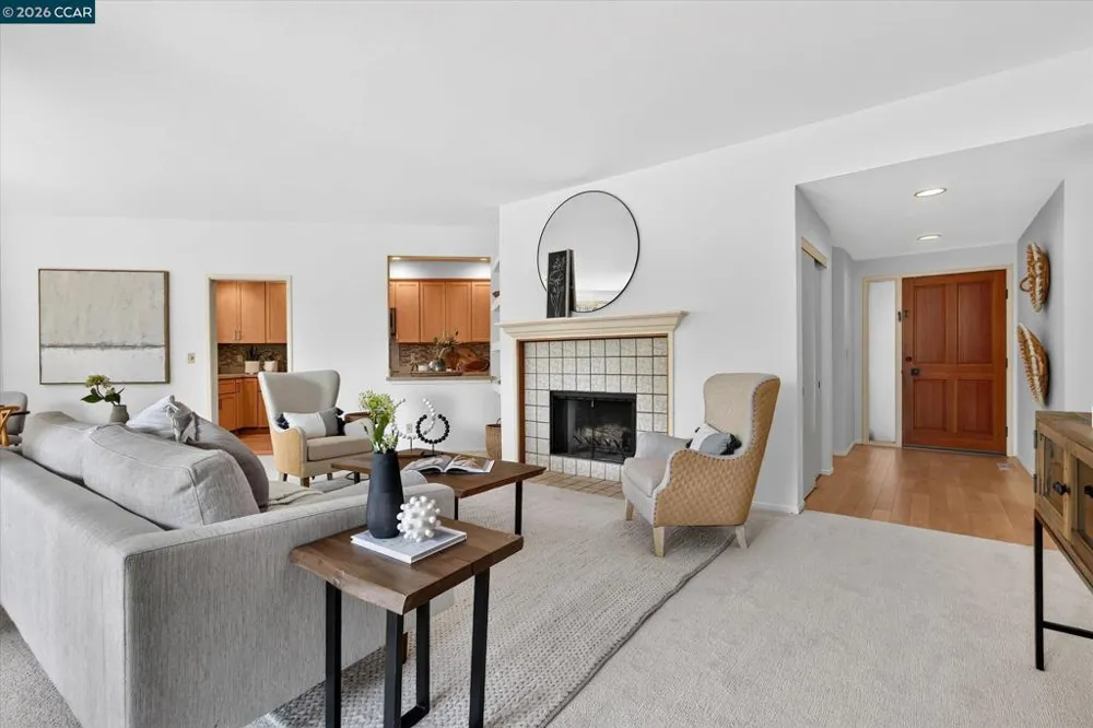 1812 Stanley Dollar Dr #4A Walnut Creek, CA 94595