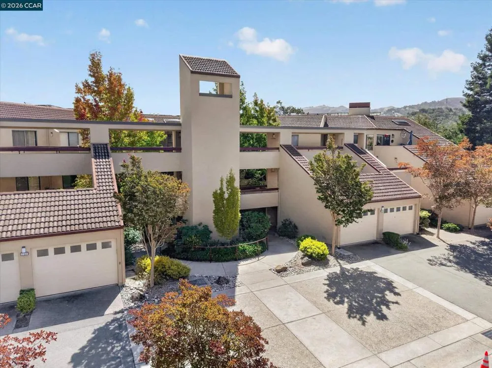1812 Stanley Dollar Dr #4A Walnut Creek, CA 94595