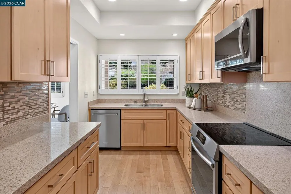 1812 Stanley Dollar Dr #4A Walnut Creek, CA 94595
