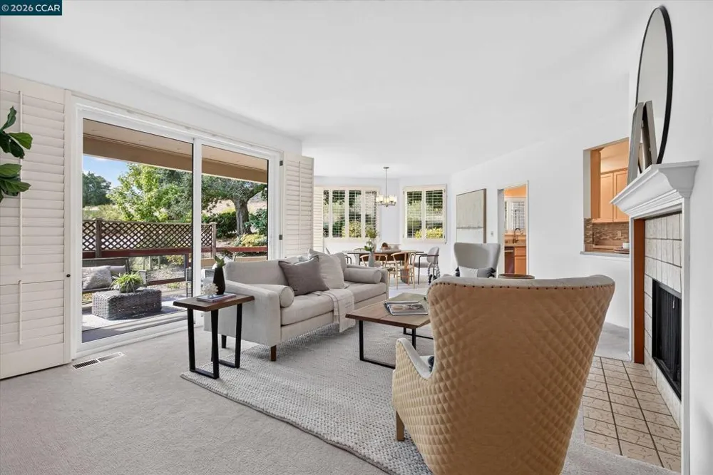1812 Stanley Dollar Dr #4A Walnut Creek, CA 94595