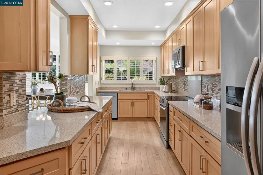 1812 Stanley Dollar Dr #4A Walnut Creek, CA 94595