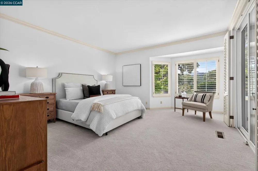1812 Stanley Dollar Dr #4A Walnut Creek, CA 94595