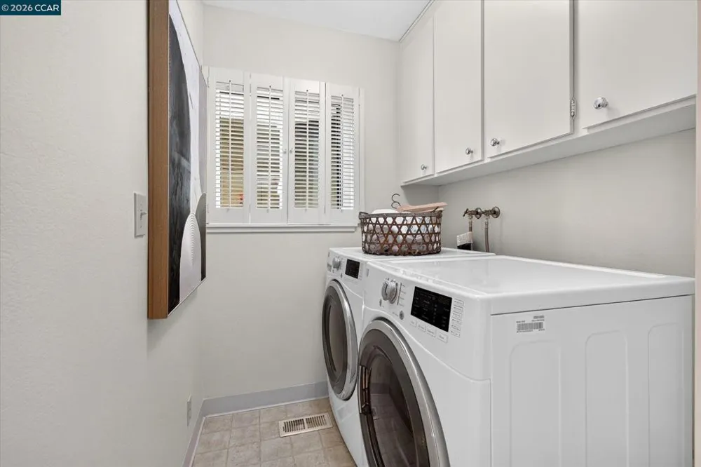 1812 Stanley Dollar Dr #4A Walnut Creek, CA 94595