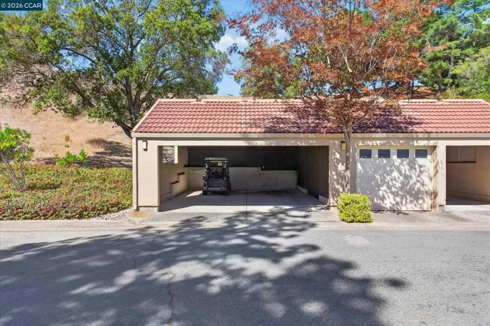 1812 Stanley Dollar Dr #4A Walnut Creek, CA 94595