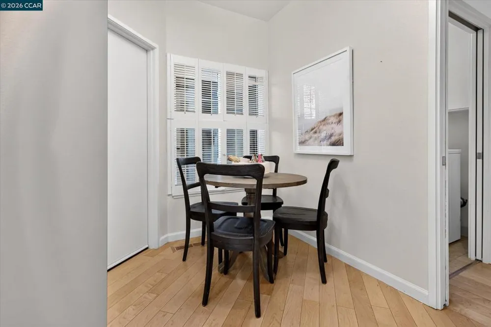 1812 Stanley Dollar Dr #4A Walnut Creek, CA 94595