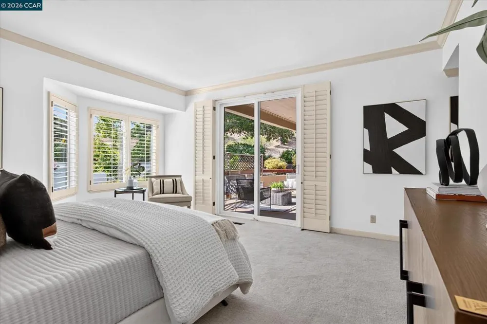 1812 Stanley Dollar Dr #4A Walnut Creek, CA 94595