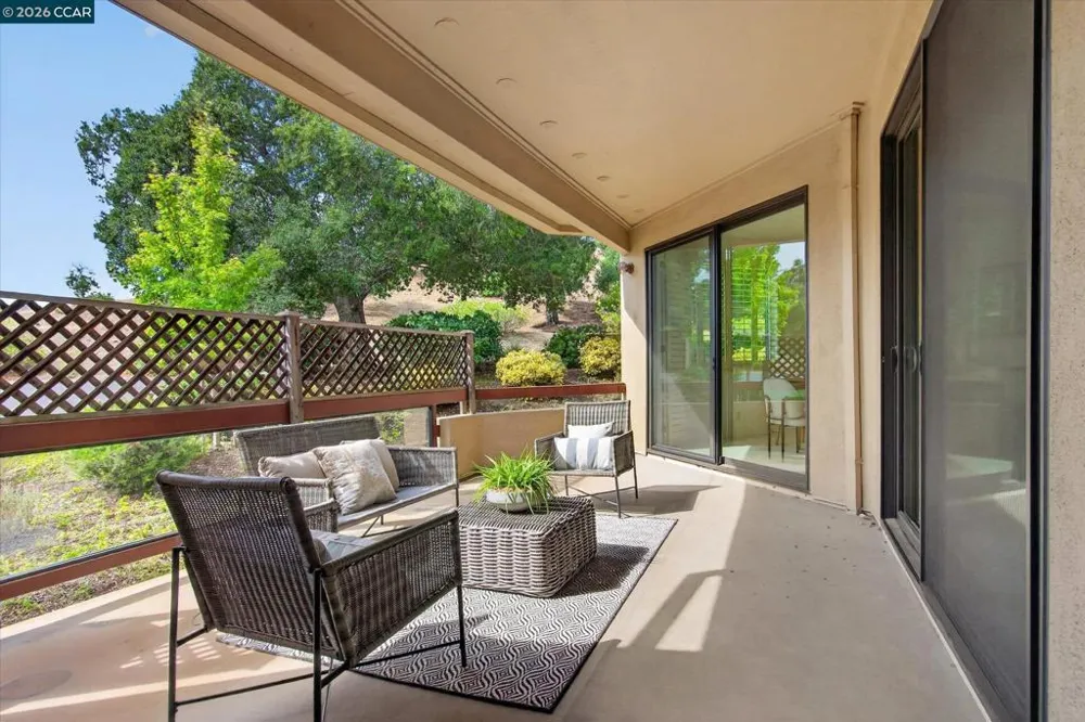 1812 Stanley Dollar Dr #4A Walnut Creek, CA 94595