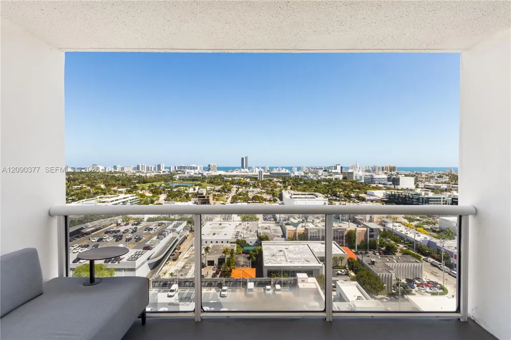 1800 Sunset Harbour Dr #2105 Miami Beach, FL 33139