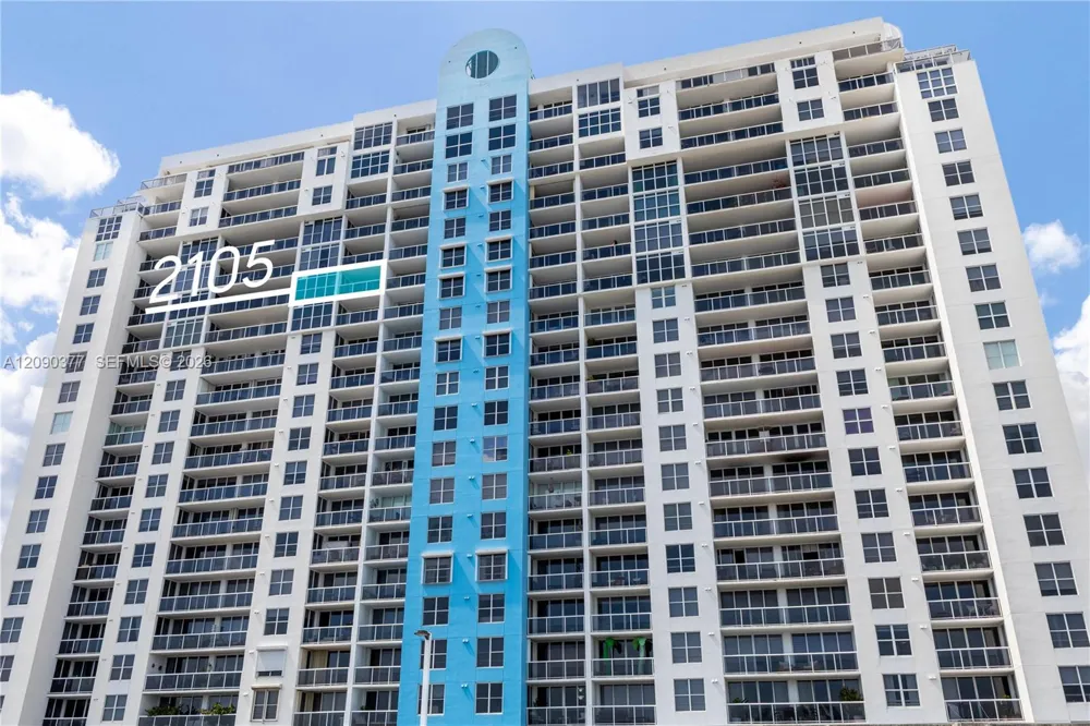 1800 Sunset Harbour Dr #2105 Miami Beach, FL 33139