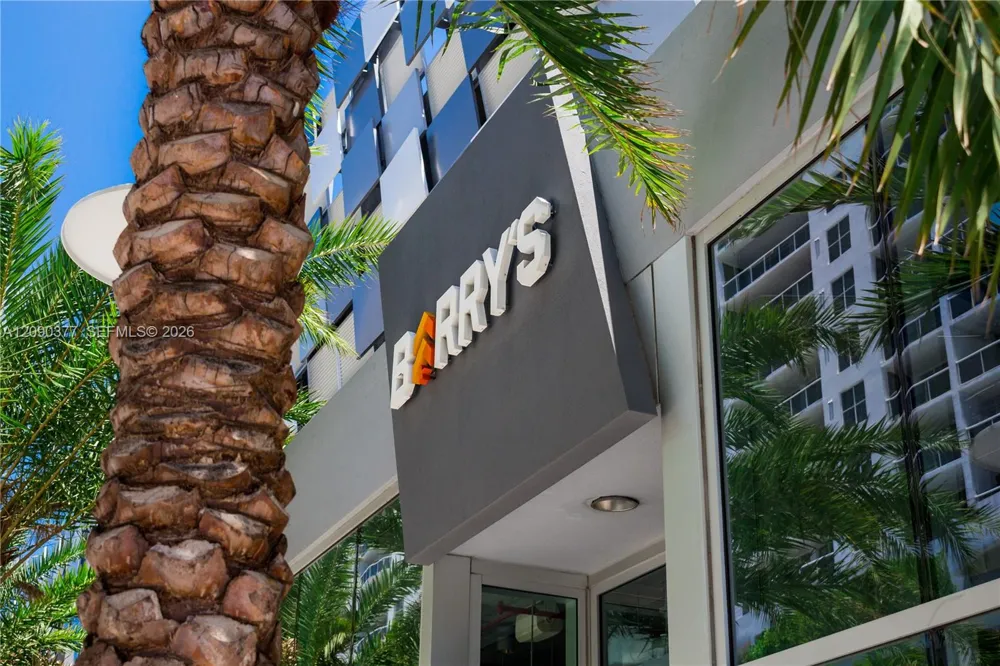1800 Sunset Harbour Dr #2105 Miami Beach, FL 33139