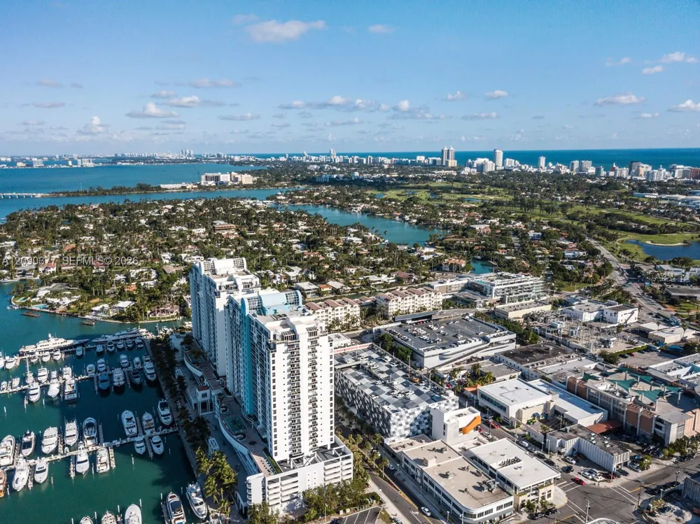 1800 Sunset Harbour Dr #2105 Miami Beach, FL 33139