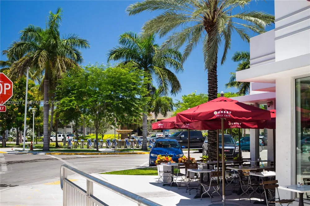 1800 Sunset Harbour Dr #2105 Miami Beach, FL 33139