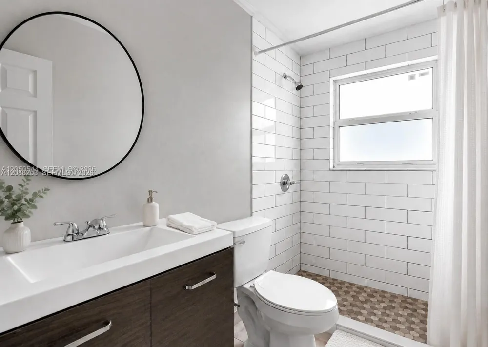 1245 W 24th St #219 Hialeah, FL 33010