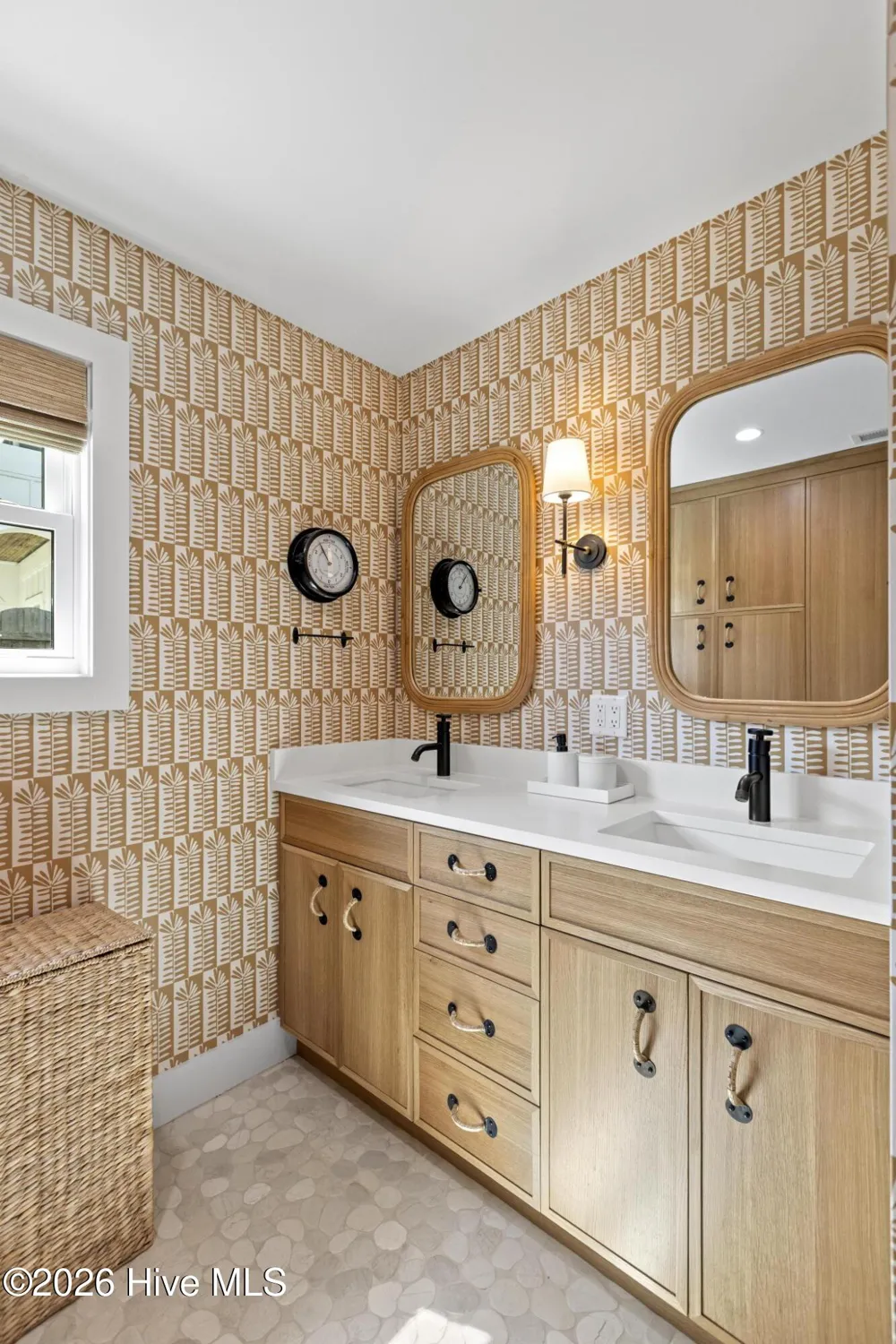 21 Island Drive Wrightsville Beach, NC 28480