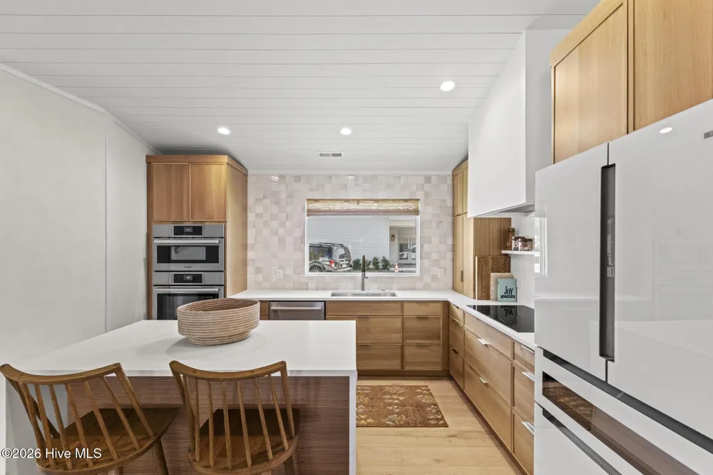 21 Island Drive Wrightsville Beach, NC 28480