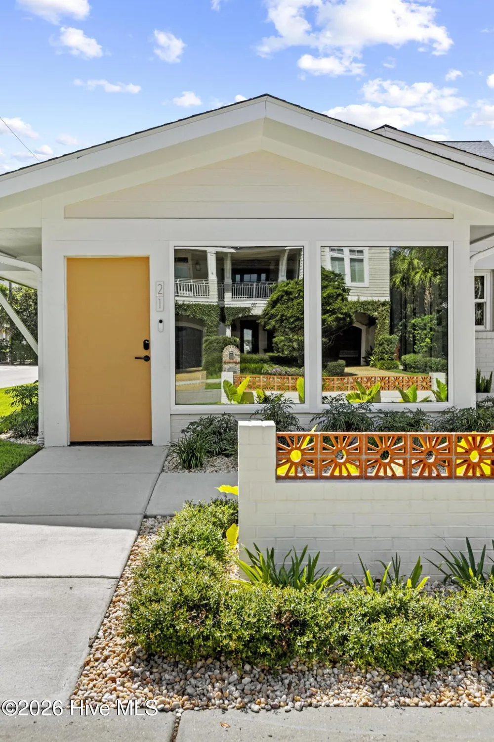 21 Island Drive Wrightsville Beach, NC 28480
