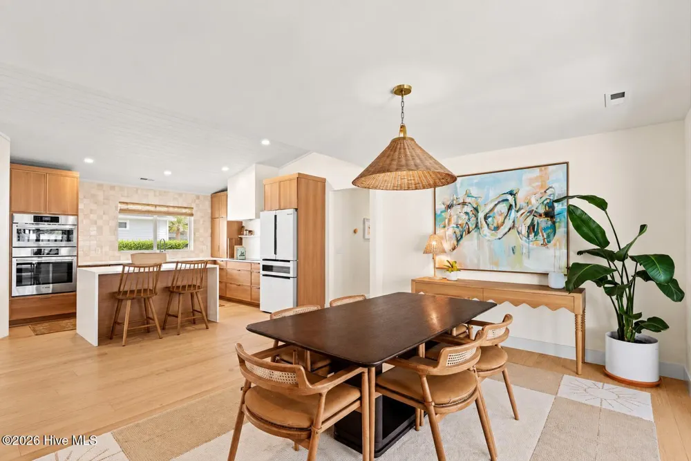 21 Island Drive Wrightsville Beach, NC 28480