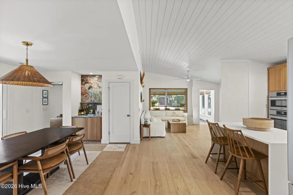 21 Island Drive Wrightsville Beach, NC 28480