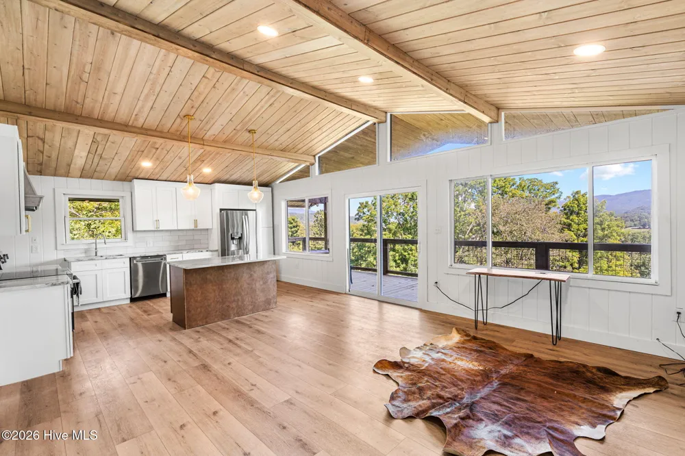 505 Hyatt Creek Road Marble, NC 28905