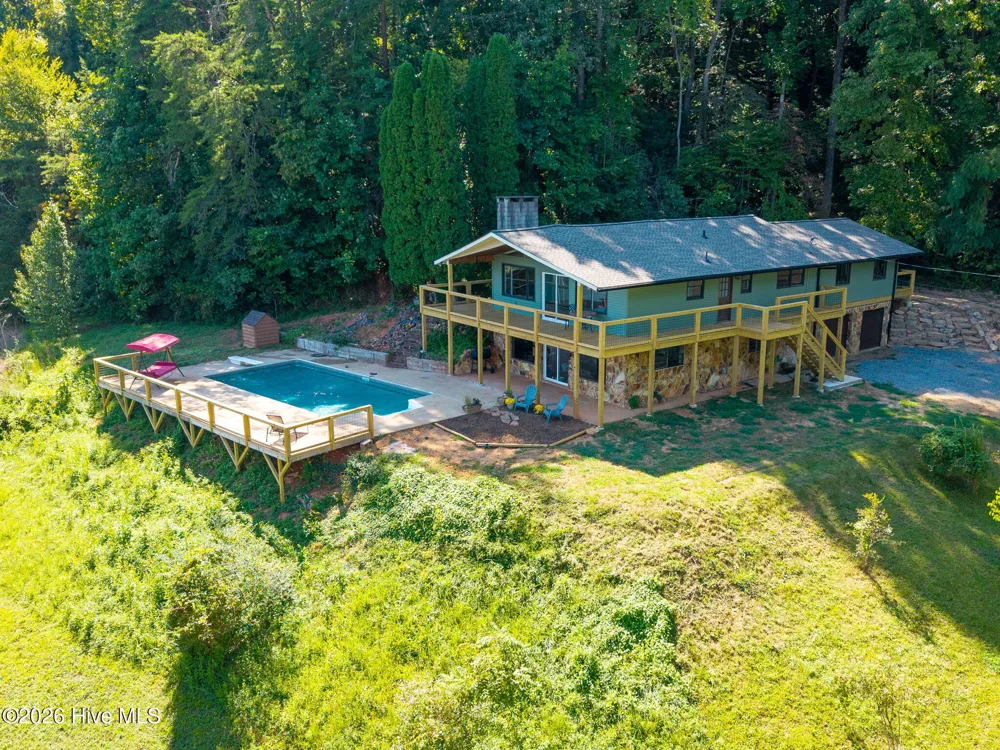 505 Hyatt Creek Road Marble, NC 28905