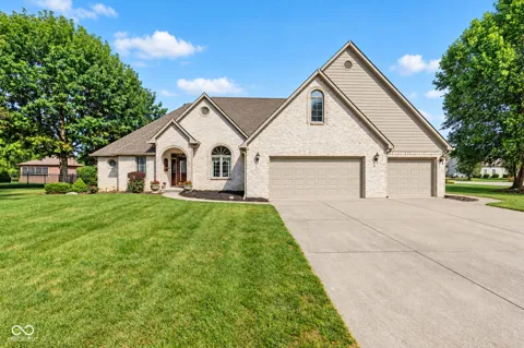 710 Willow Pointe South Drive