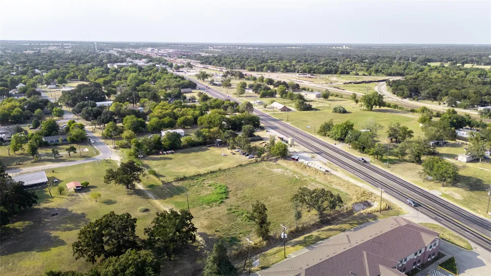 Ave E Somerville, TX 77879