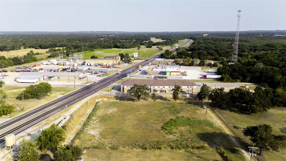 Ave E Somerville, TX 77879