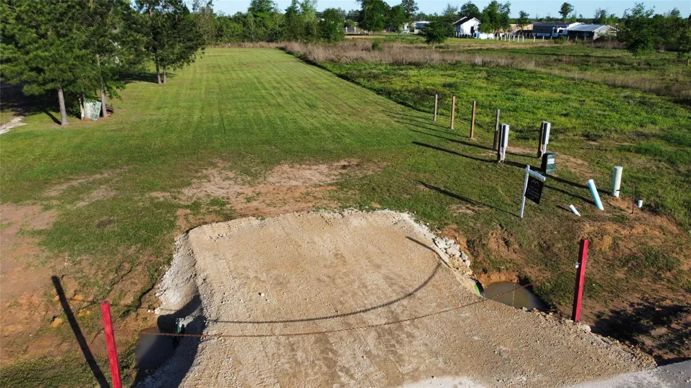 345 Road 5253 Cleveland, TX 77327