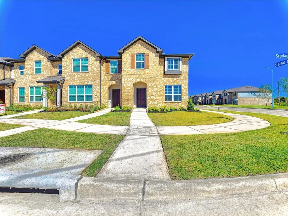 8002 Scanlan Trace Missouri City, TX 77459