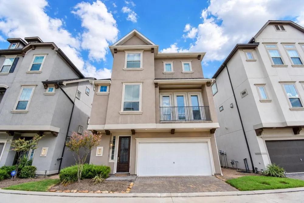 10606 Centre Shadows Drive Houston, TX 77043