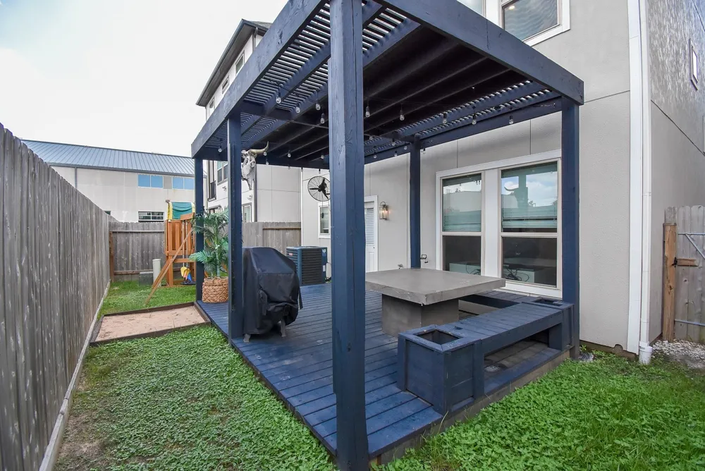 10606 Centre Shadows Drive Houston, TX 77043