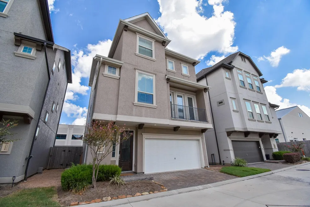 10606 Centre Shadows Drive Houston, TX 77043