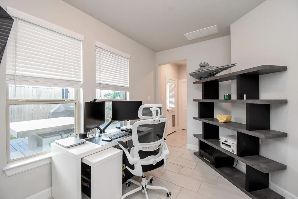 10606 Centre Shadows Drive Houston, TX 77043