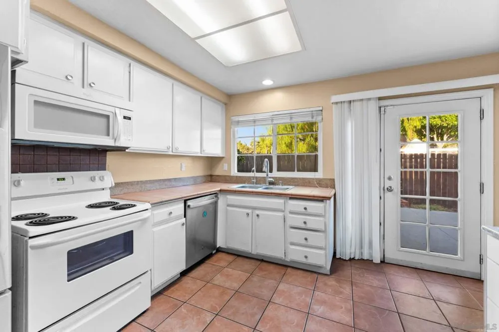 2933 Picasso Dr. Bonita, CA 91902