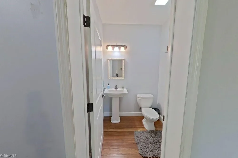 2205 Round Peak Church Road Lowgap, NC 27024