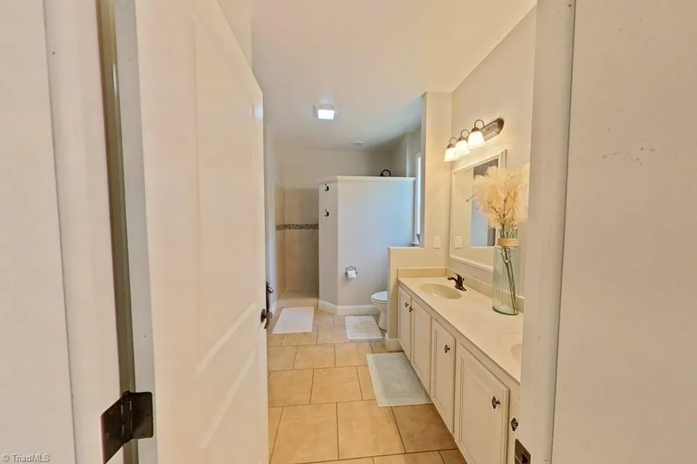 2205 Round Peak Church Road Lowgap, NC 27024