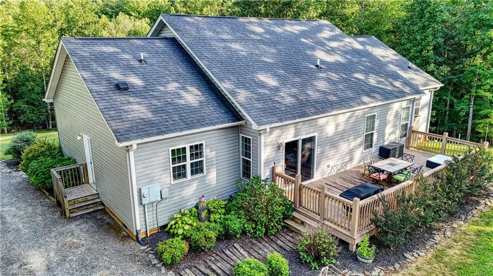 2205 Round Peak Church Road Lowgap, NC 27024