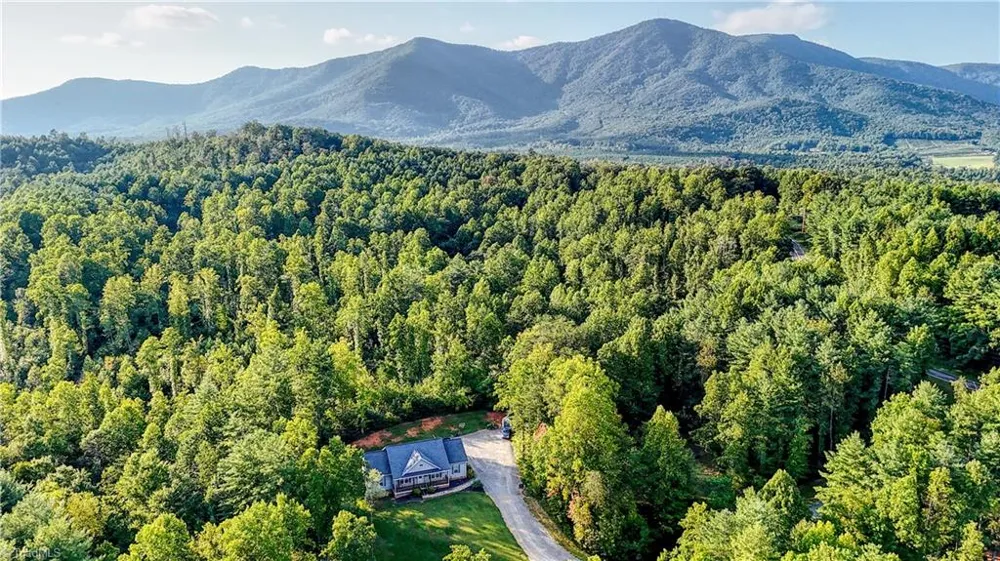 2205 Round Peak Church Road Lowgap, NC 27024