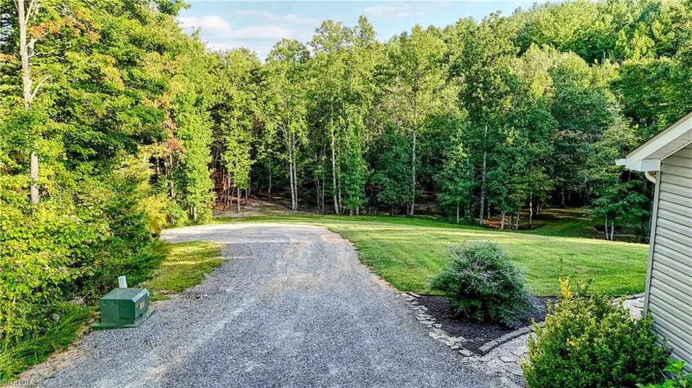 2205 Round Peak Church Road Lowgap, NC 27024