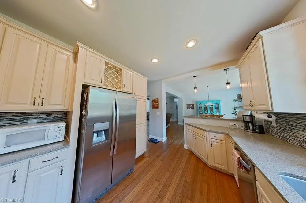 2205 Round Peak Church Road Lowgap, NC 27024