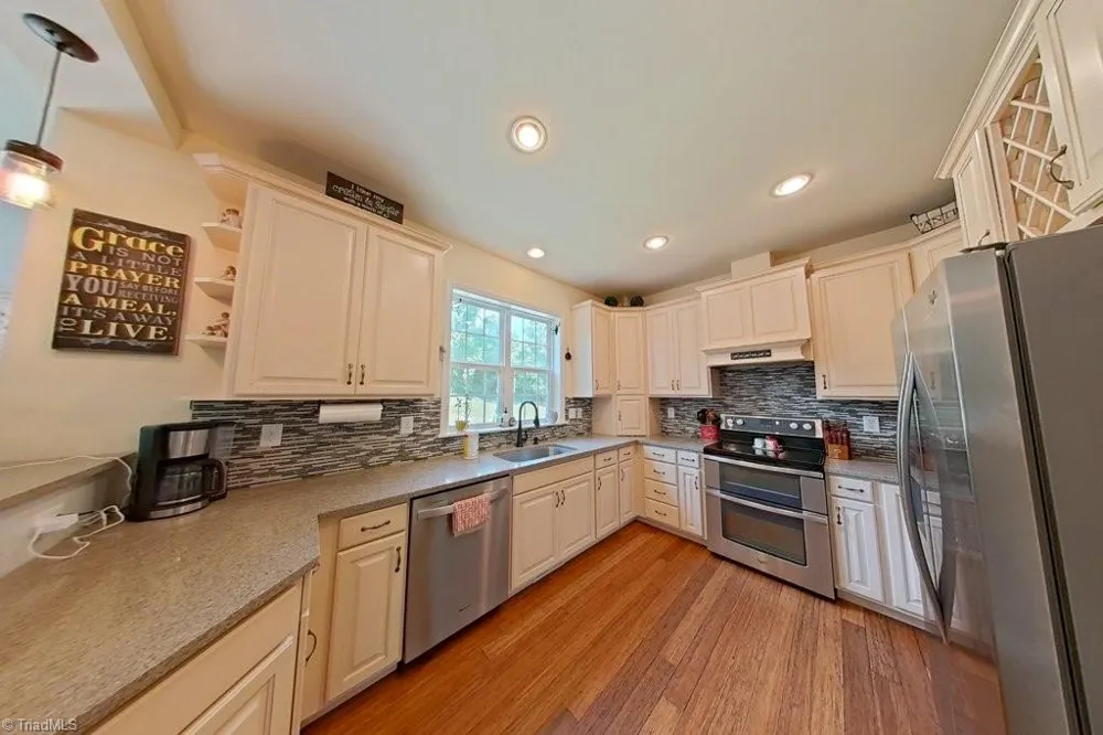 2205 Round Peak Church Road Lowgap, NC 27024
