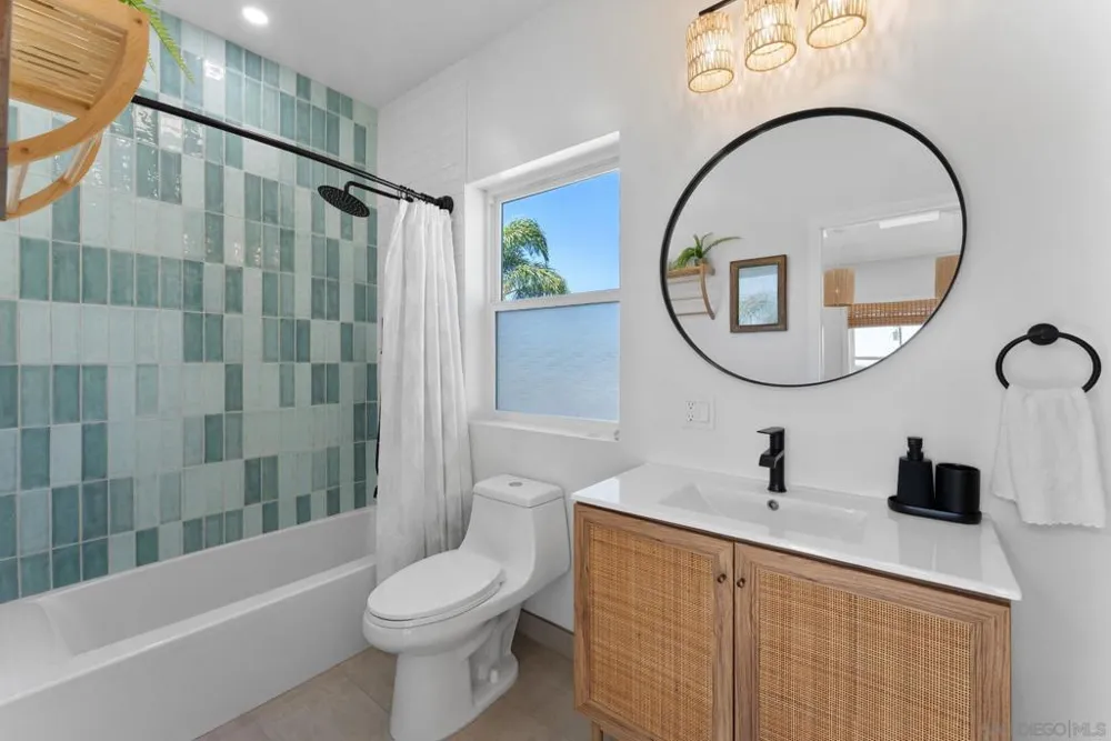 3544 Tomahawk Lane San Diego, CA 92117
