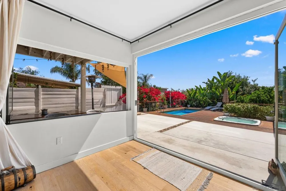 3544 Tomahawk Lane San Diego, CA 92117