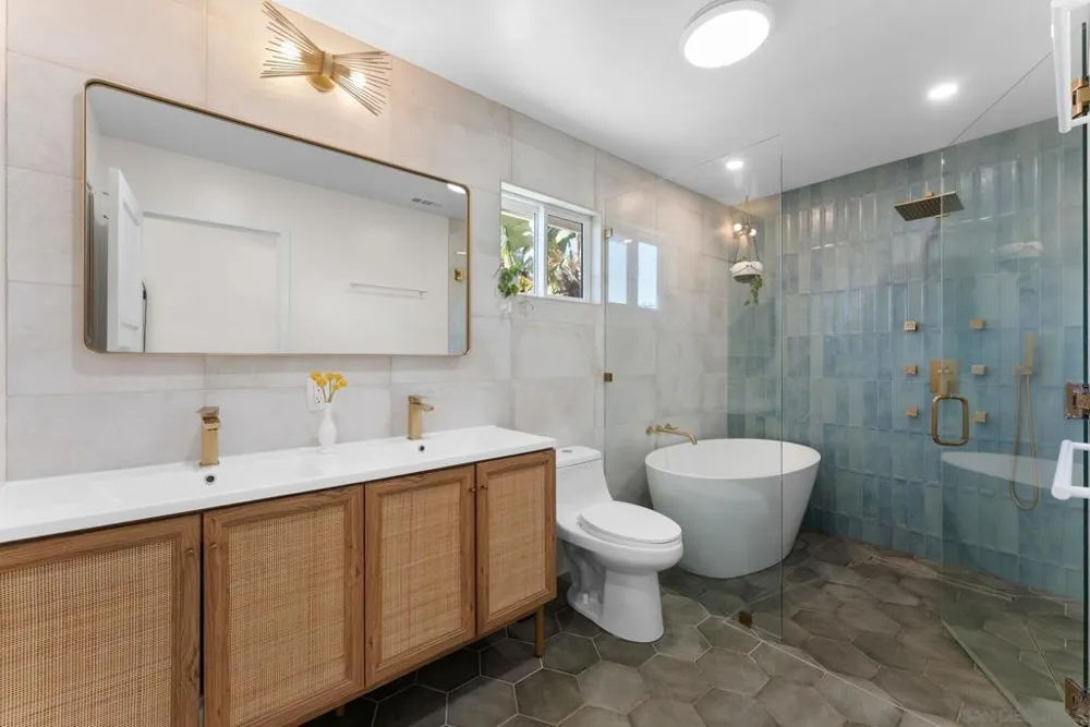 3544 Tomahawk Lane San Diego, CA 92117