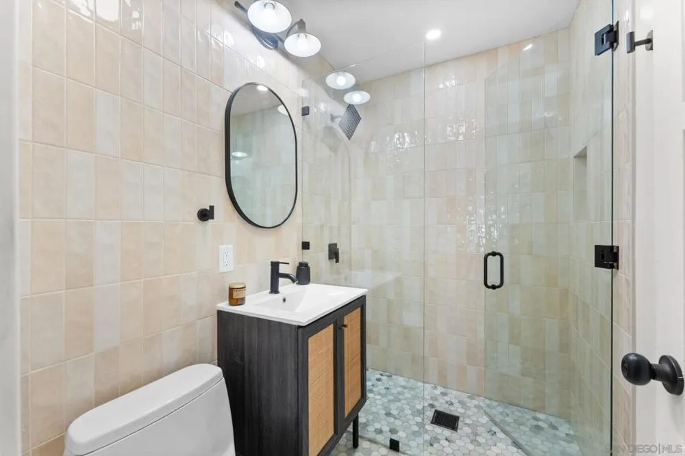 3544 Tomahawk Lane San Diego, CA 92117